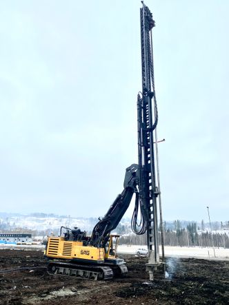 Det er første gang teknologien brukes til å stabilisere veitraseer i Skandinavia. Metoden bevarer myra som CO2-lager. Foto: Per Kollstad/Statens vegvesen
