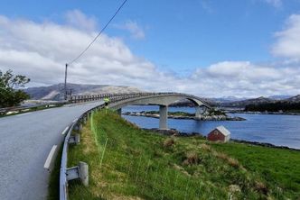 Oldersund bru. Bildet er tatt fra vestenden av brua. Foto:  Vestland fylkeskommune