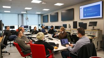 Morten Forfang på workshop med en kunde i Finland tidligere i år. Bilde: Computas