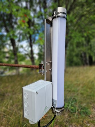 Evakueringsbelysningen tåler å bli høytrykkspylt med opptil 100 bar trykk og vanntemperatur opptil +80 grader Celsius. Foto:  Catena