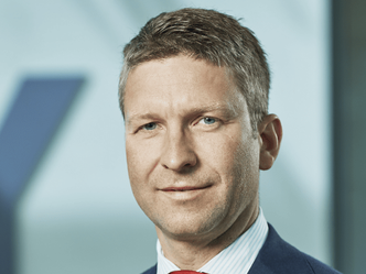 Det kan tenkes tre veier fremover, forklarer Andreas Bjørnebye, som er advokat og assosiert partner i EY. Foto:  Privat