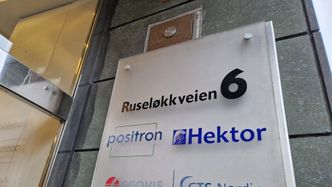 En postadresse i Ruseløkkveien i Oslo og en epostadresse er det som vi har klart å spore opp som Intertolls foreløpige tilstedeværelse i Norge. Foto:  Jarle Skoglund