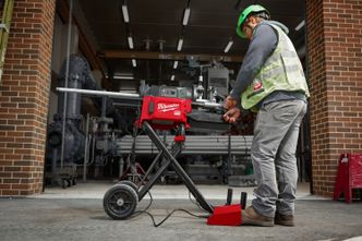 MXF-PTR2 er navnet på den nye batteridrevne gjengemaskinen fra MILWAUKEE®. Foto: MILWAUKEE®