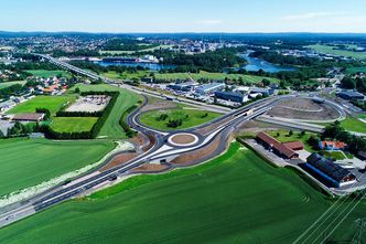Et knirkefritt prosjekt for Park & Anlegg: Byggingen av ny Årum bru med nye trafikkmønstre. Foto: Park & Anlegg