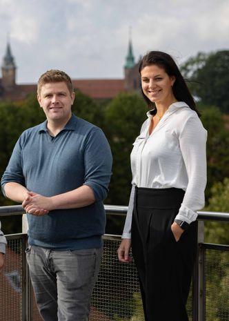 VIL BLI GLOBALE: Ida Christine Hansen og Espen Bjerkås i Wileo. Foto: Lars Rolland/Innovasjon Norge
