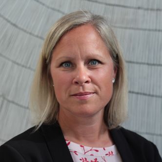 Vi kan ikke slå oss til ro med incentiver, men trenger også sammenhengende verdikjeder for hydrogen, påpeker Maria Hagelberg i KLM North Europe. Foto: Privat