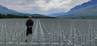 Kurosh Bozorgebrahimi under byggingen av antennestasjonen for EISCAT_3D i Skibotn. Foto: Sikt