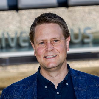 Norsk Industries toppsjef, Harald Solberg, mener det haster mest med utbygging av fornybar energi. Foto:  Arash A. Nejad