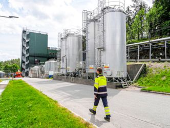 Klima- og miljødepartementet ba i vår Miljødirektoratet om å foreslå endringer i utslippstillatelsen for sprengstoffprodusenten Chemring Nobel som slipper ut mindre enn det de fikk dispensasjon til. Foto: Chemring Nobel