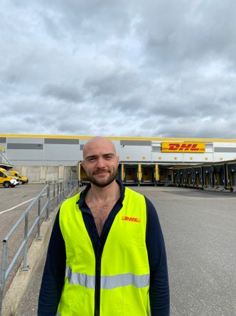 Velin Georgiev ved terminalen. Foto:  Celine Thoresen