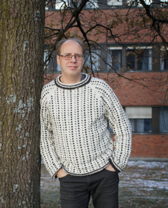 – Vi kan ikke stikke hodet i sanden når det kommer til dette stoffet, sier Ola Nilsen om bly. Foto:  Elina Melteig/UiO