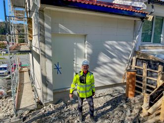 Dette bygget skal tåle røft Vestlandsvær. Foto: Weber