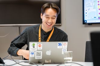 Løsningsarkitekt Dennis Vu Pham. Foto: TUM Studio