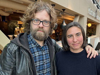 Einar Duenger Bøhn og Mona Naomi Lintvedt er begge faglig interessert i kunstig intelligens og kunstig følelsesgjenkjenning. Foto: Jorunn Kanestrøm/UiO