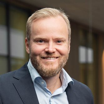 Kjetil Birkeland Daatland, senior manager i PwC, har tidligere jobbet i Nasjonal sikkerhetsmyndighet og Forsvarsdepartementet. Foto:  Privat