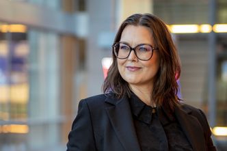 Wenche Karlstad poengterer at Norge er i en tidlig fase med hensyn til den nye KI-reguleringen. Dette er i tråd med EUs implementering av kravsettene i loven fram mot 2026. Foto:  Tietoevry