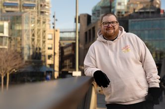 – Sårbarheter i tjenester som er eksponert på internett er en av de aller vanligste inngangsportene for trusselaktører, forteller fagleder for hendelseshåndtering i Defendable, Håkon Prestvik. Foto: Defendable