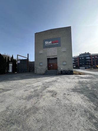 Den gamle transformatorstasjonen på Hamang ved Sandvika. Foto: Odd Bjørklund