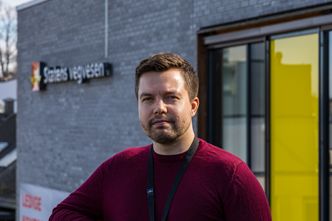 Å jobbe med Splunk åpner dørene for all mulig IT-kunnskap, sier Thomas. Foto: TUM Studio