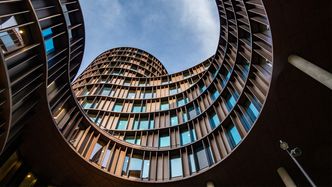 I ett og samme bygg blir ofte ulike systemer integrert i hverandre. Integreringen kan skape sikkerhetshull, mener forfatteren. Foto:  Getty Images/Schneider Electric