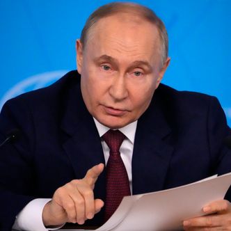 Russland, med Vladimir Putin i spissen, gikk til angrep på nabolandet Ukraina for drøyt tre år siden. <em>Foto: NTB</em>