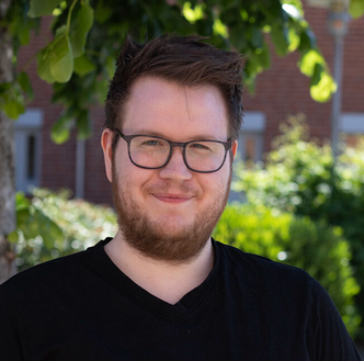 – Vi kan forvente oppdrag og historier som tilpasser seg spillestilen til den enkelte gameren, mener forsker Per-Arne Andersen ved UiA. Foto: UiA