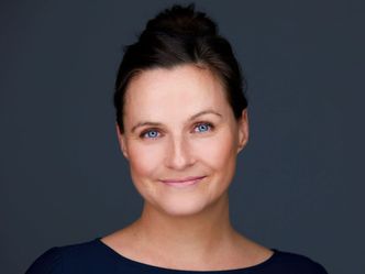 Lilja Øvrelid, som leder språkteknologigruppa ved UiO, håper nå på opprettelse av et nasjonalt senter for språkmodeller. Foto:  UiO