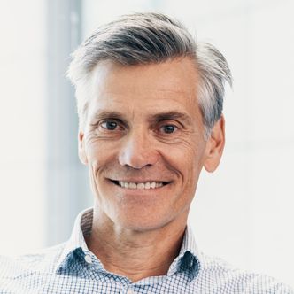 – Vi skulle gjerne innfridd alle ønsker om mer tog og enda flere tog i rute, sier konstituert konsernsjef Jon-Erik Lunøe i Bane Nor. Foto: Aksel Jermstad/Bane Nor
