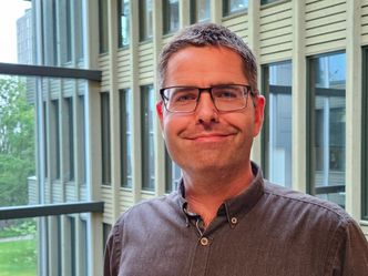 <div class="article-image-caption">Aleksander Dåsvand, Leder Kapitalprosjekt i Lnett, understreker at kursene har belyst aktuelle problemstillinger og stimulert til dialog på tvers av faggrupper.</div>
<span>Foto: Lnett</span>