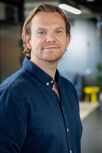 Fabian Fellkjær, data- og analyseansvarlig i TU Media. Foto:  TUM Studio