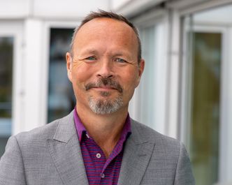 Brigt Valland i Gard.  Foto:  TUM Studio