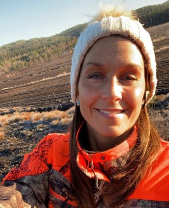 Teknisk Ukeblads redaktør tar sjelden selfie, men i jakttårnet blir det av og til så kjedelig at det skjer. Foto: Privat