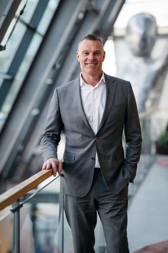 Thomas Kronen har en klar ambisjon: å posisjonere selskapet som den ledende nordiske leverandøren av cybersikkerhetstjenester. ISO 27001-sertifiseringen er et viktig fundament for vekst og tillit i markedet. Foto: Krafftwork
