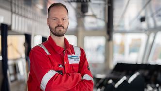 Som etisk hacker simulerer Vassbotn reelle cyberangrep for å finne sårbarheter før ondsinnede aktører gjør det. Foto:  DNV