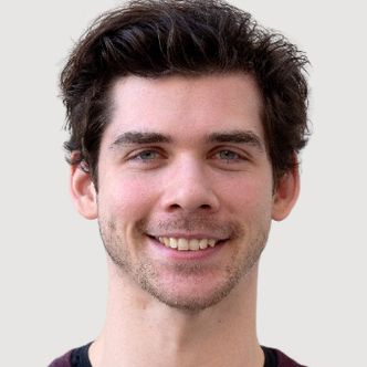 Michael Kelly håper på en mer miljøvennlig fremtid for båtvask. Foto: NTNU