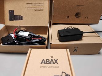 Kombinasjonen av ABAX’ teknologi og Zonics kompetanse innen plastkomponenter sikrer produksjon av robuste og presise IoT-enheter. Foto:  Zonic