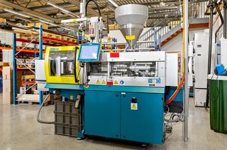 En BOY sprøytestøpemaskin i Zonics moderne maskinpark. BOY er kjent for sin høye presisjon i produksjonen av små og komplekse plastkomponenter. Foto:  Zonic