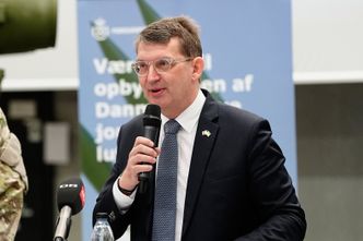 Danmarks forsvarsminister Troels Lund Poulsen, her fra en pressekonferanse i fjor. Foto:  Mads Claus Rasmussen/Ritzau Scanpix via AP/NTB