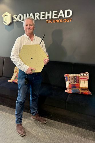 – Krigen i Ukraina har vist at det er behov for mange typer sensorer, sier administrerende direktør Stig Nyvold i Squarehead Technology.  Foto:  Jan M. Moberg