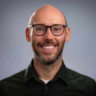 Mange piloter strander fordi man ikke får skalert dem opp i etterkant, sier Gavin McCrory. Foto:  Oslo Met