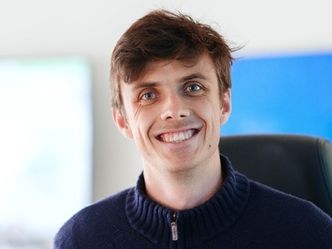 Mindre og enkle fastboende undervannsroboter er nær kommersialisering, mener Leonard Günzel. Foto: Berre