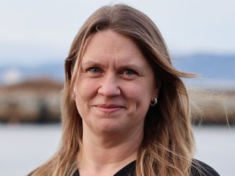 Trine Thorvaldsen forsker på sikkerheten i havbruk. Foto: Kari Williamson/Gemini.no