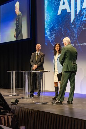 I år som i fjor: Siri Lill Mannes er konferansier på konferansen.