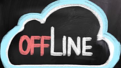 Teksten Offline i et bilde av en sky på en tavle.