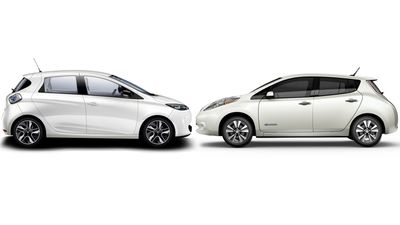 Første generasjon Renault Zoe og Nissan Leaf.