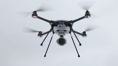 Norse Asset Solutions leverer Skyranger R70 droner fra canadiske Aeryon Labs og utstyrer dem med optisk og IR-kamera eller egenutviklete sensorer. 