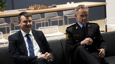 Justis- og innvandringsminister Tor Mikkel Wara (Frp) og konstituert politidirektør Håkon Skulstad.