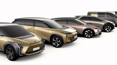 Toyota har elbiler på vei, og de planlegger å ta i bruk faststoffbatterier.