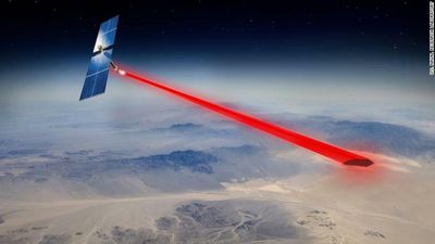 Et framtidig anlegg for å hente energi fra sola i rommet, skulle kunne ligge i bane 36.000 kilometer fra jorda. 
