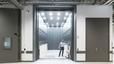Det nye Nasjonalmuseet, Jon Geir Placht, tom erik strøm, skifer, oppdal, lyshallen, muslingmarmor, muschel, marmor, kalkstein, heller, gulv, glass, design, arkitektur, konservator, bygg, servering, utstilling